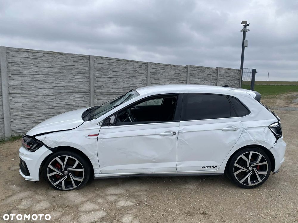 Volkswagen Polo 2.0 TSI DSG GTI - 34