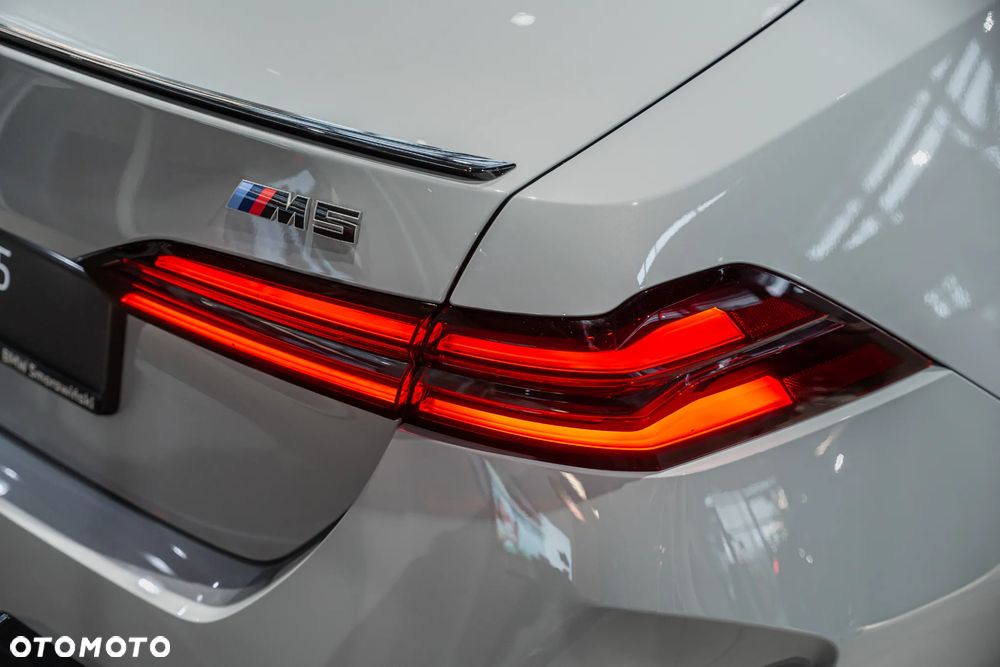 BMW M5 Standard - 16