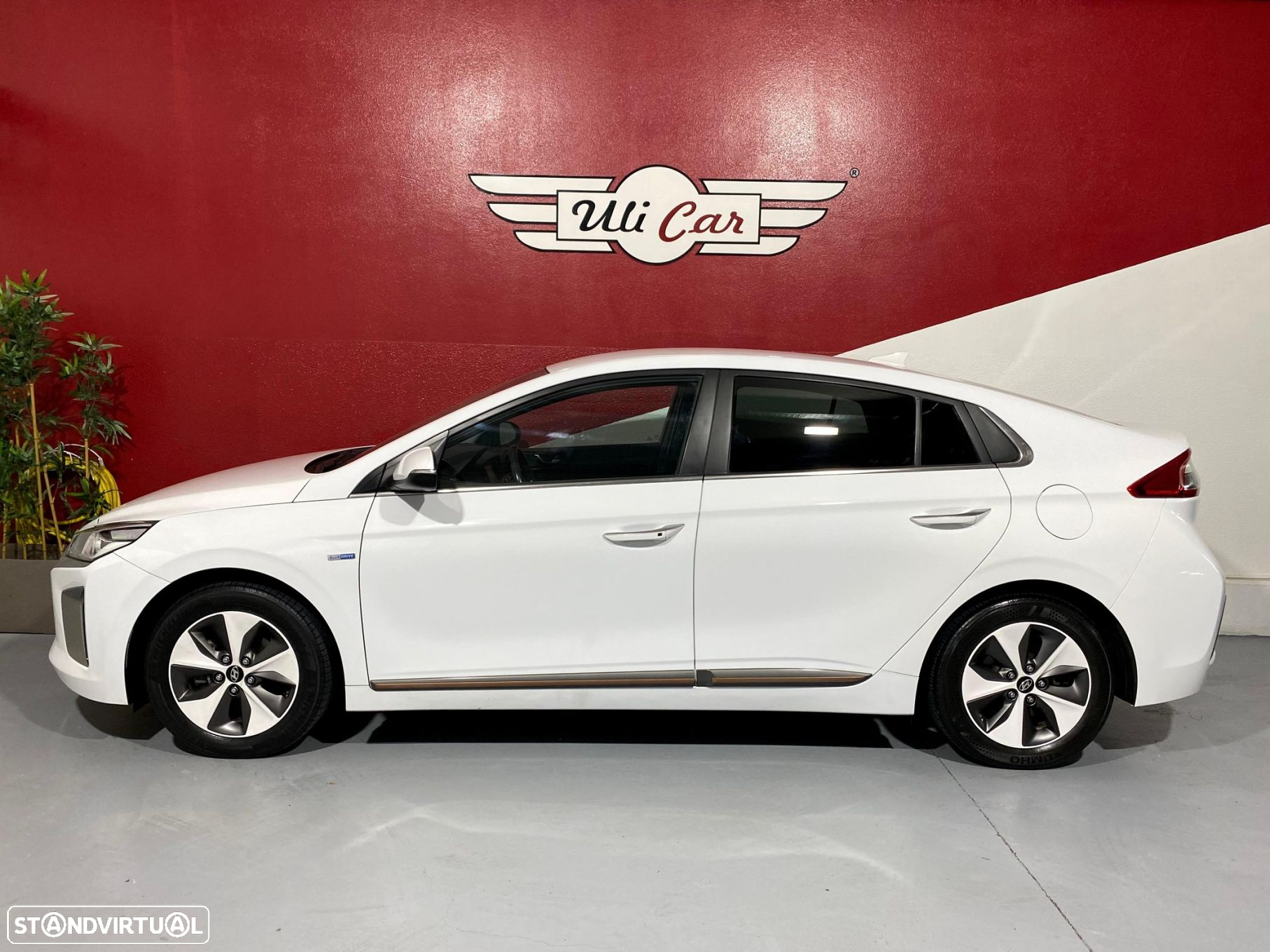 Hyundai Ioniq EV 28kWh Eletric Tech - 33