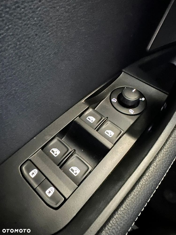 Skoda Superb 2.0 TDI SCR 4x4 Style DSG - 25