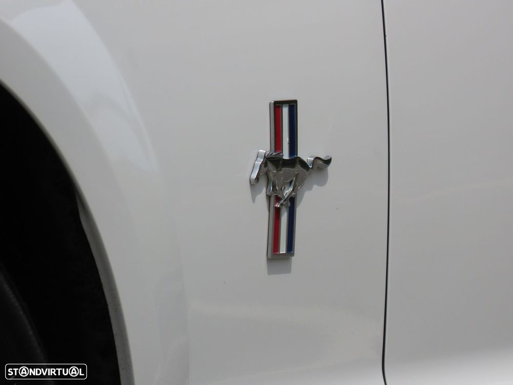 Ford Mustang - 5
