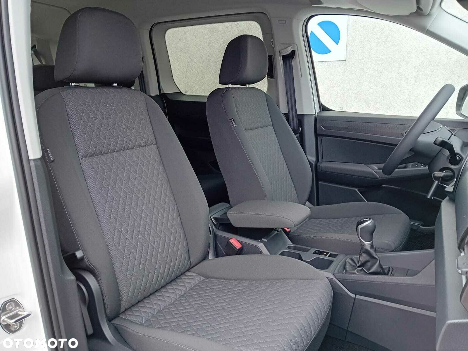 Volkswagen Caddy - 9