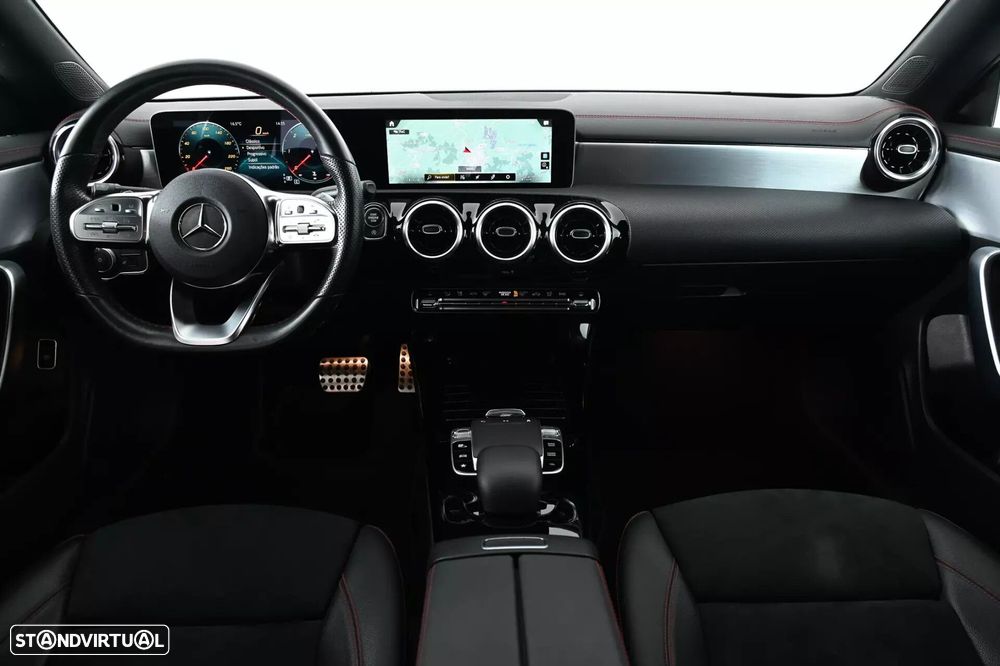 Mercedes-Benz CLA 200 - 4