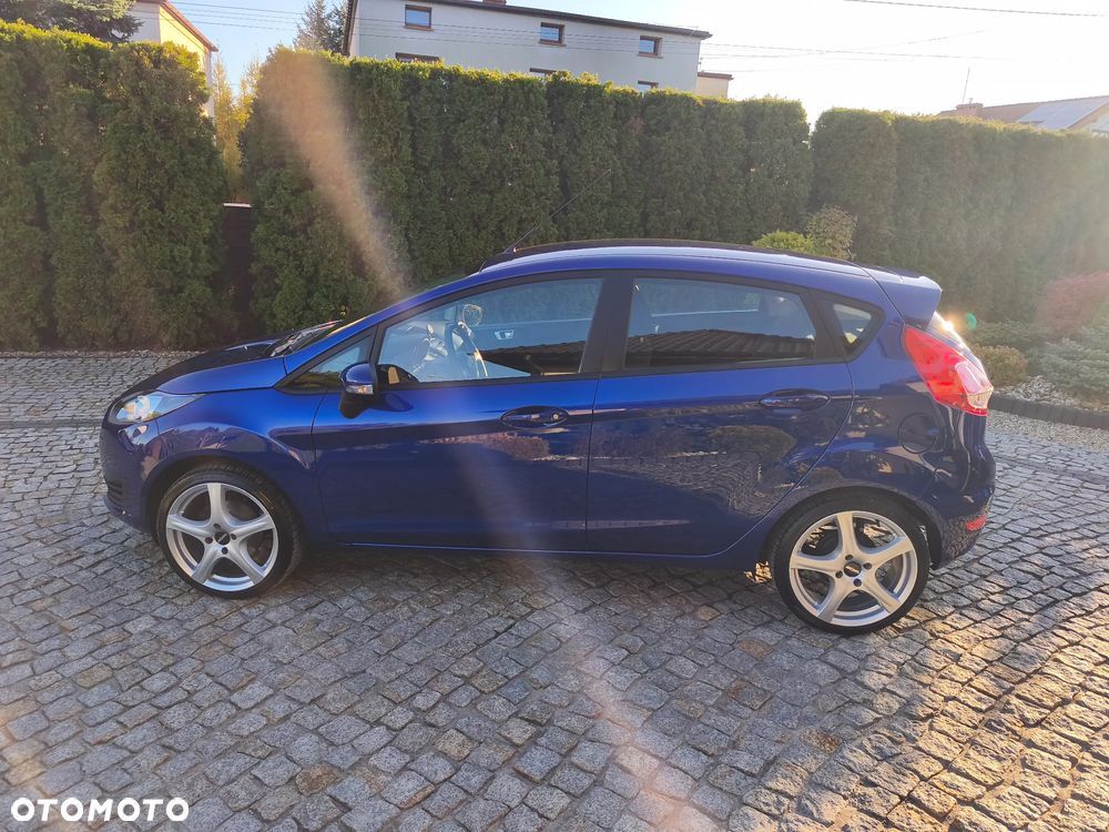 Ford Fiesta 1.25 Celebration - 13