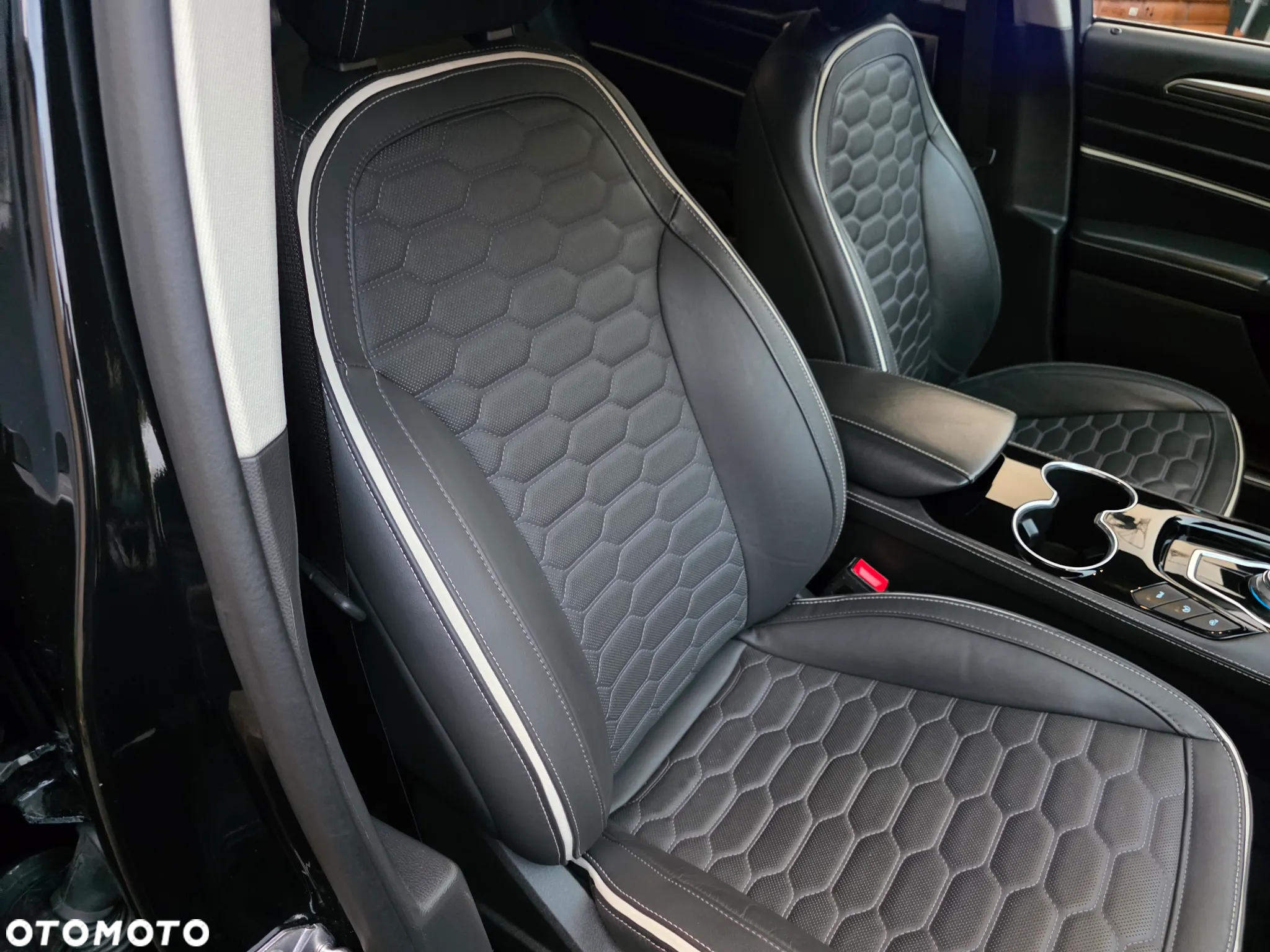 Ford Mondeo 2.0 EcoBlue VIGNALE - 11