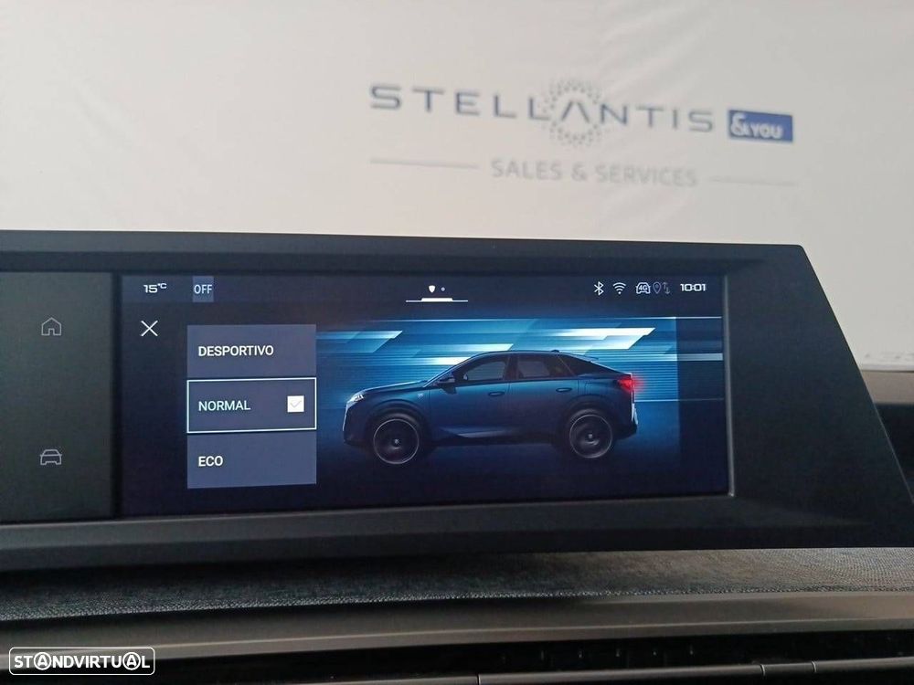 Peugeot 3008 1.2 Hybrid Allure e-DCS6 - 23