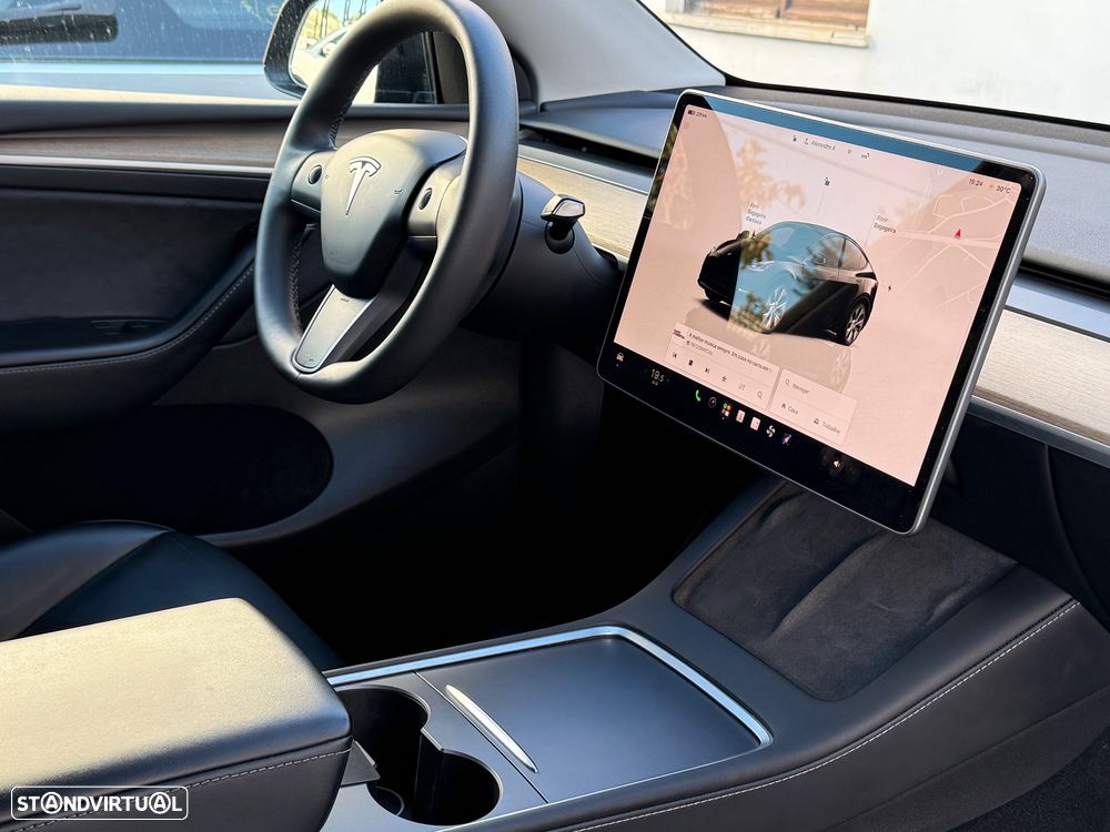 Tesla Model Y RWD - 28