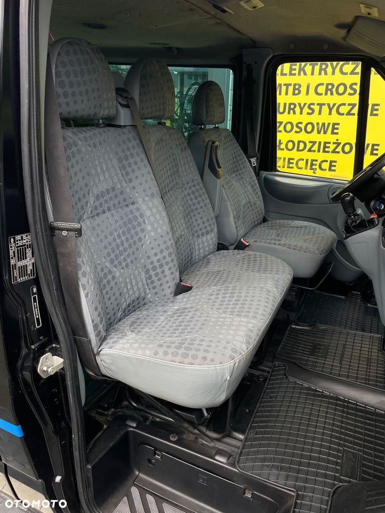 Ford Transit - 25