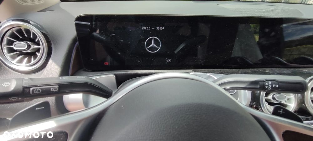 Mercedes-Benz GLB 200 d 4-Matic 8G-DCT - 25