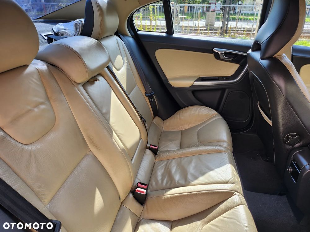 Volvo S60 - 28