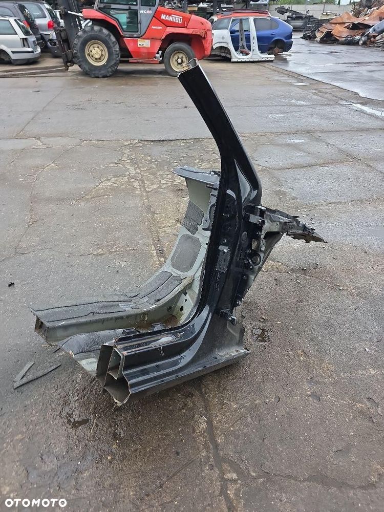 AUDI A4 B9 ĆWIARTKA SŁUPEK PRÓG PRAWY - 5