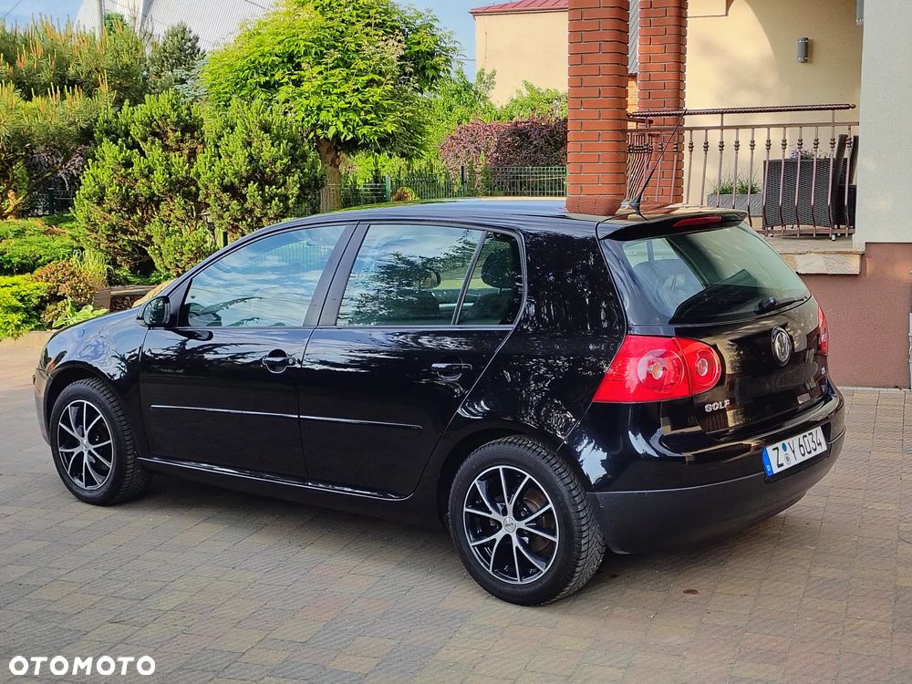 Volkswagen Golf 1.6 Trendline - 29