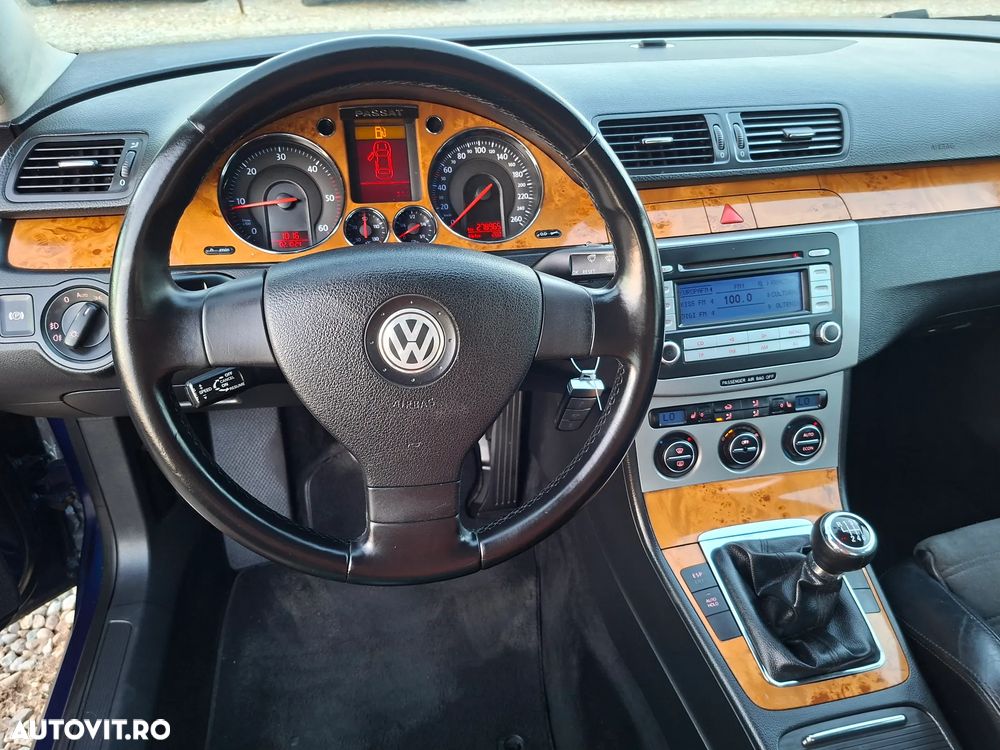 Volkswagen Passat - 15
