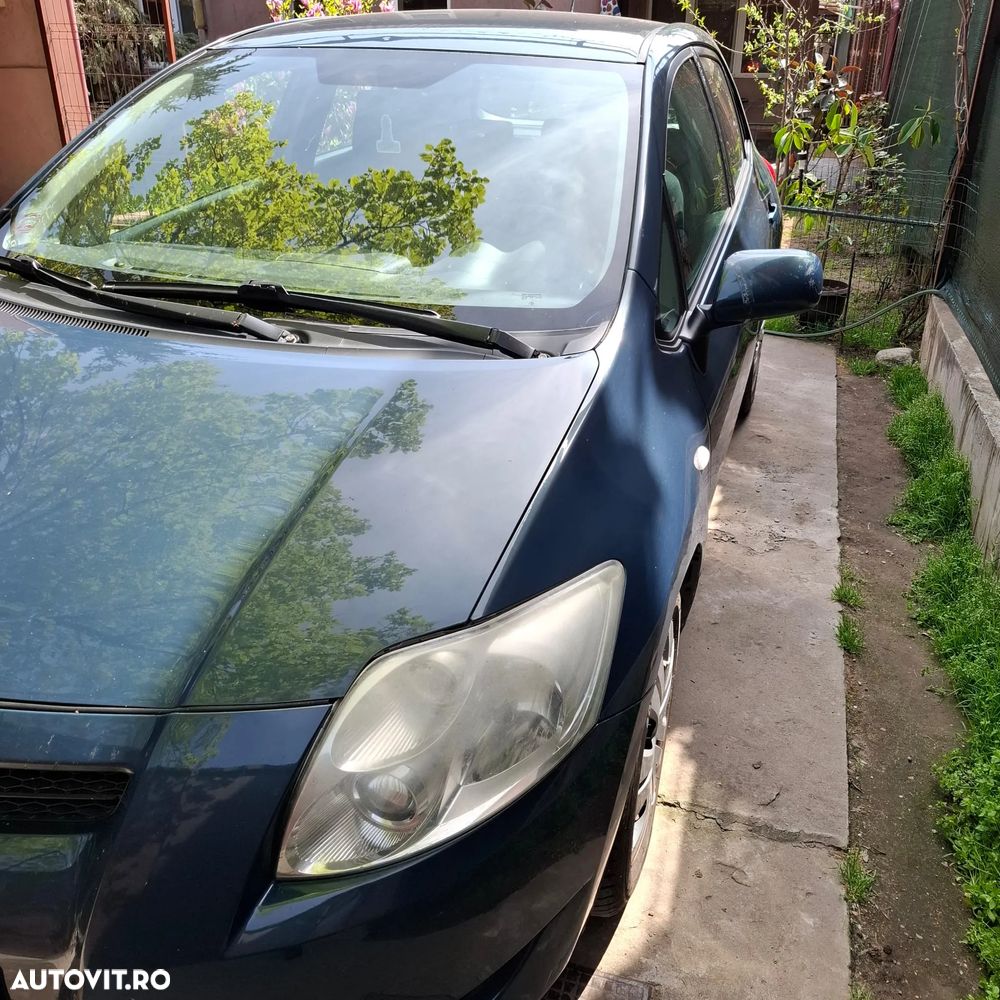 Toyota Auris 1.4 Luna Plus - 11