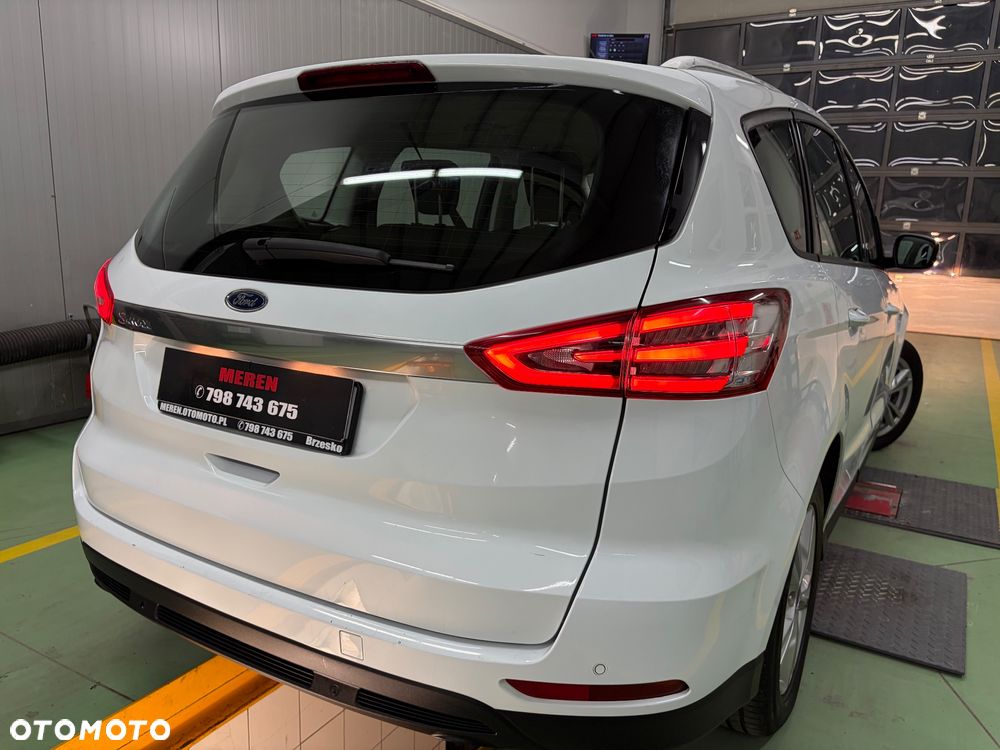 Ford S-Max - 8