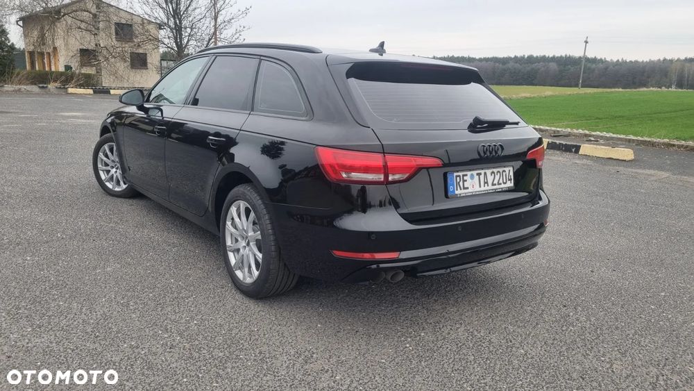 Audi A4 Avant 2.0 TDI Design S tronic - 4