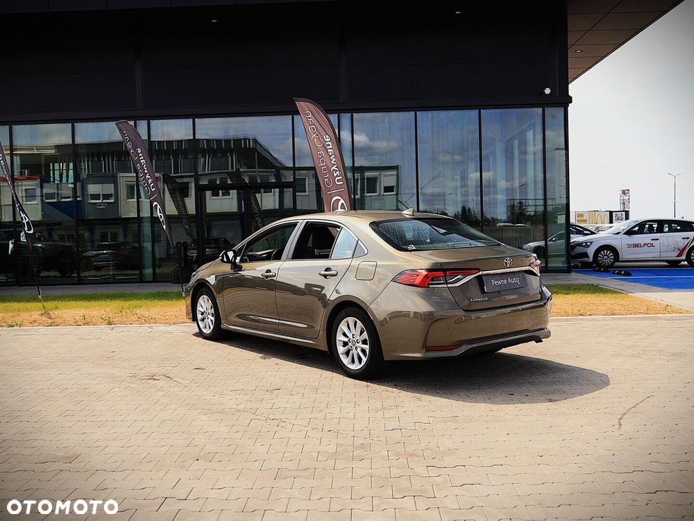 Toyota Corolla - 17