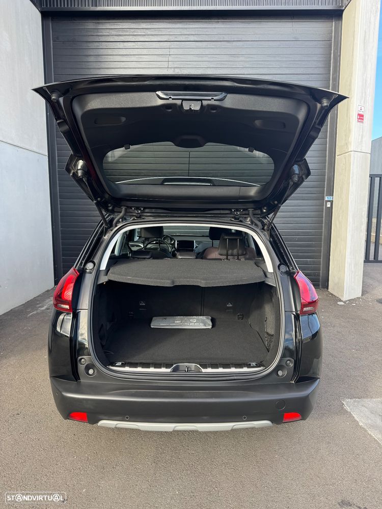 Peugeot 2008 1.2 PureTech Allure - 9