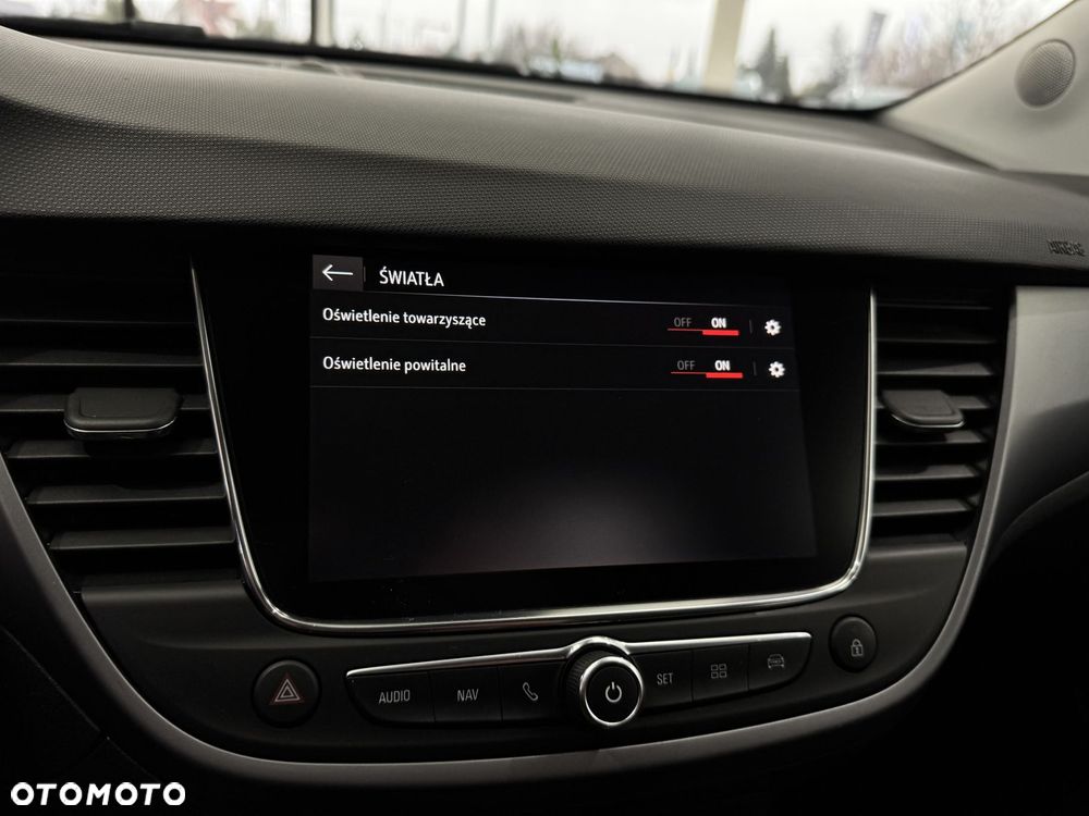 Opel Crossland X - 32