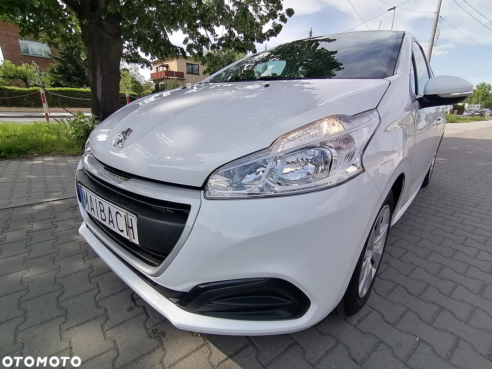 Peugeot 208 - 3