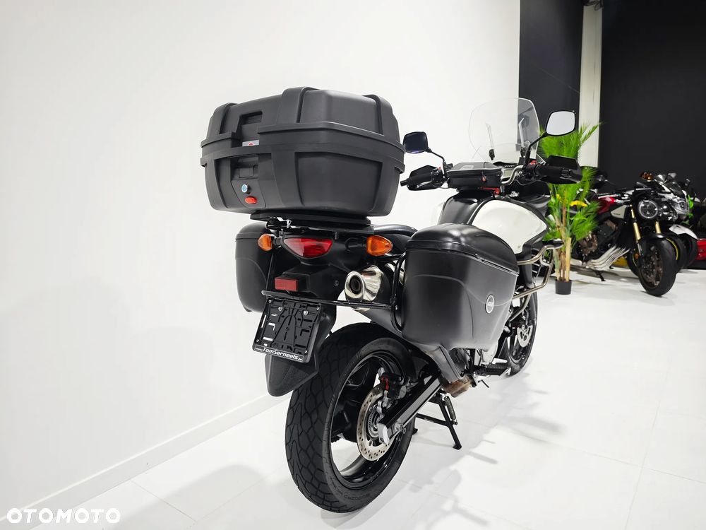 Suzuki V-STROM - 11