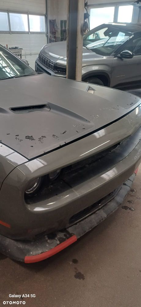 Dodge Challenger 5.7 R/T - 2