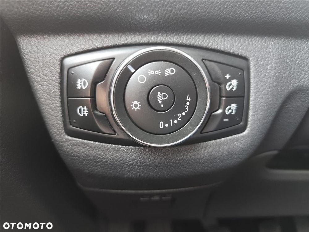 Ford transit-courier - 9