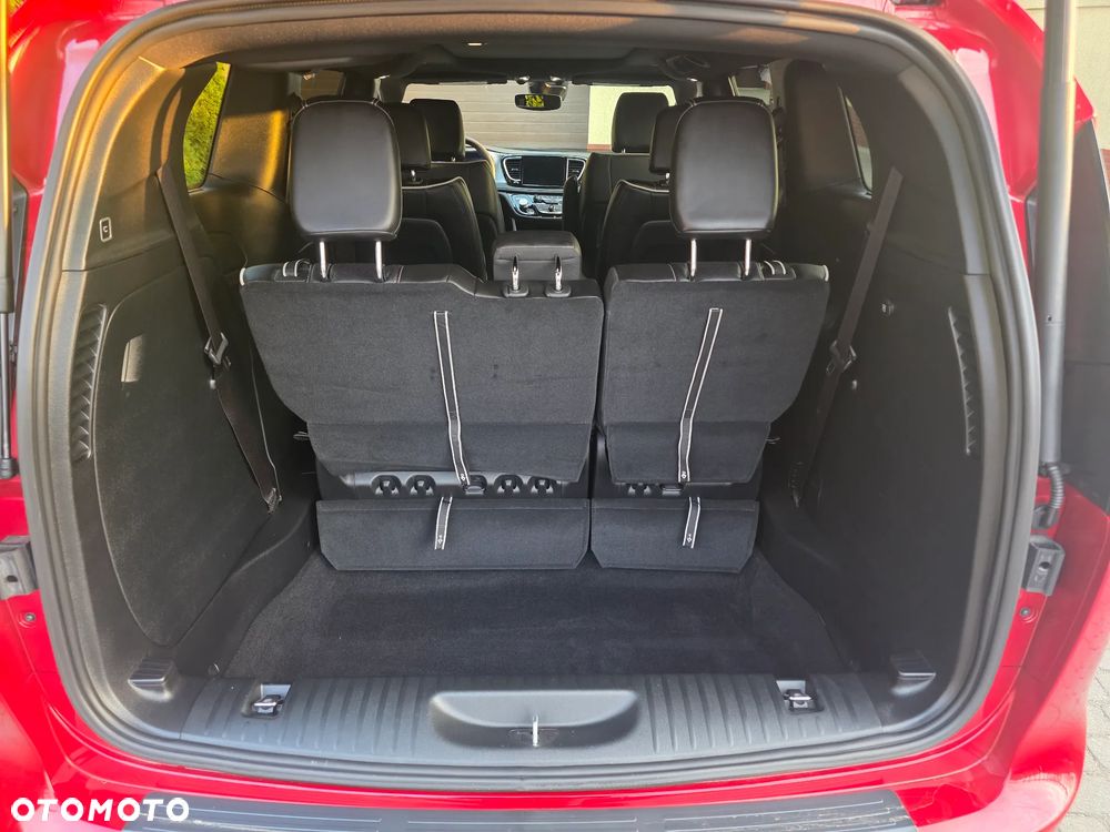 Chrysler Pacifica - 20