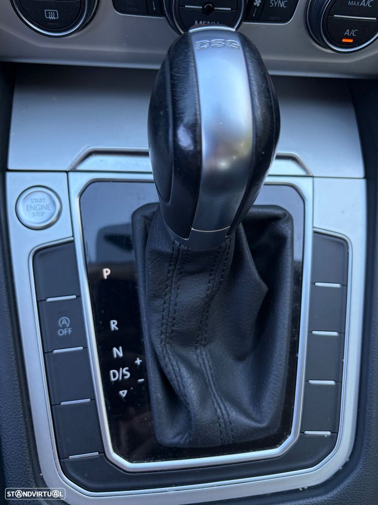 VW Passat Variant 2.0 TDI Confortline DSG - 13
