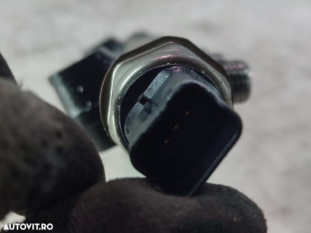 Rampa injectoare 9684753080-02  1.6 hdi 9HD  28497Z01 Citroen C5 2 [2 - 4