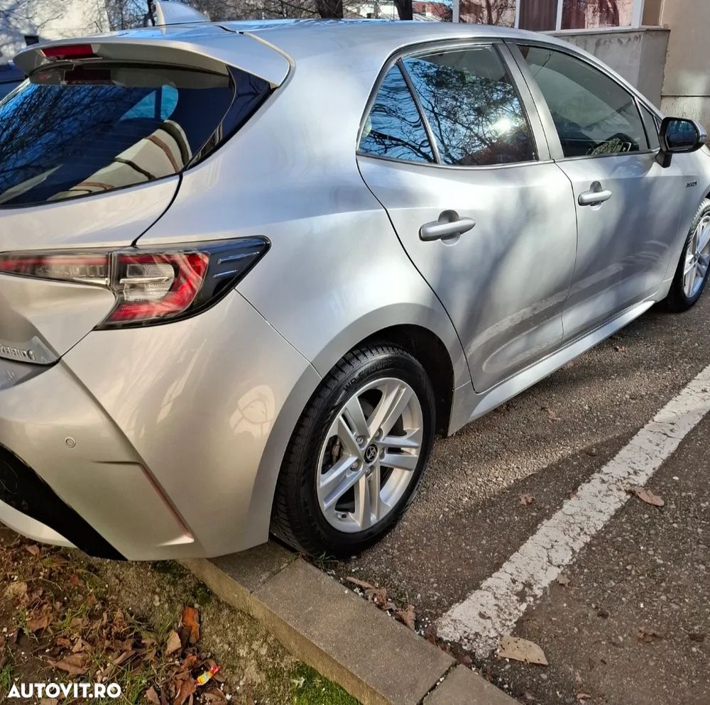 Toyota Corolla 1.8 HSD Dynamic - 10