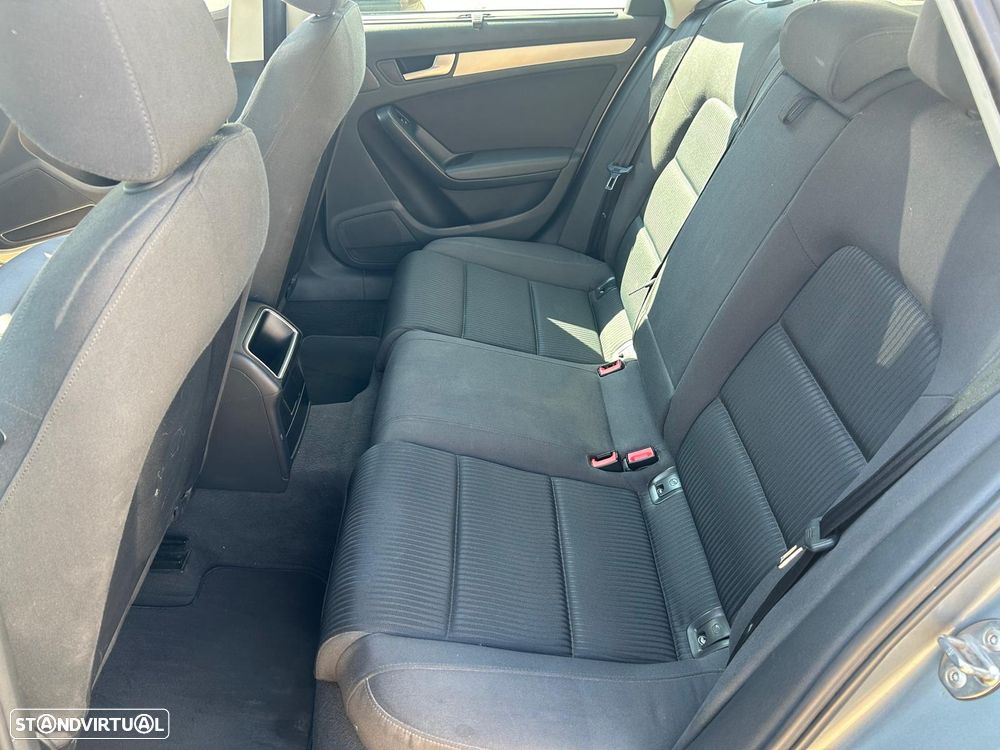 Audi A4 Avant 2.0 TDI e DPF Attraction - 7