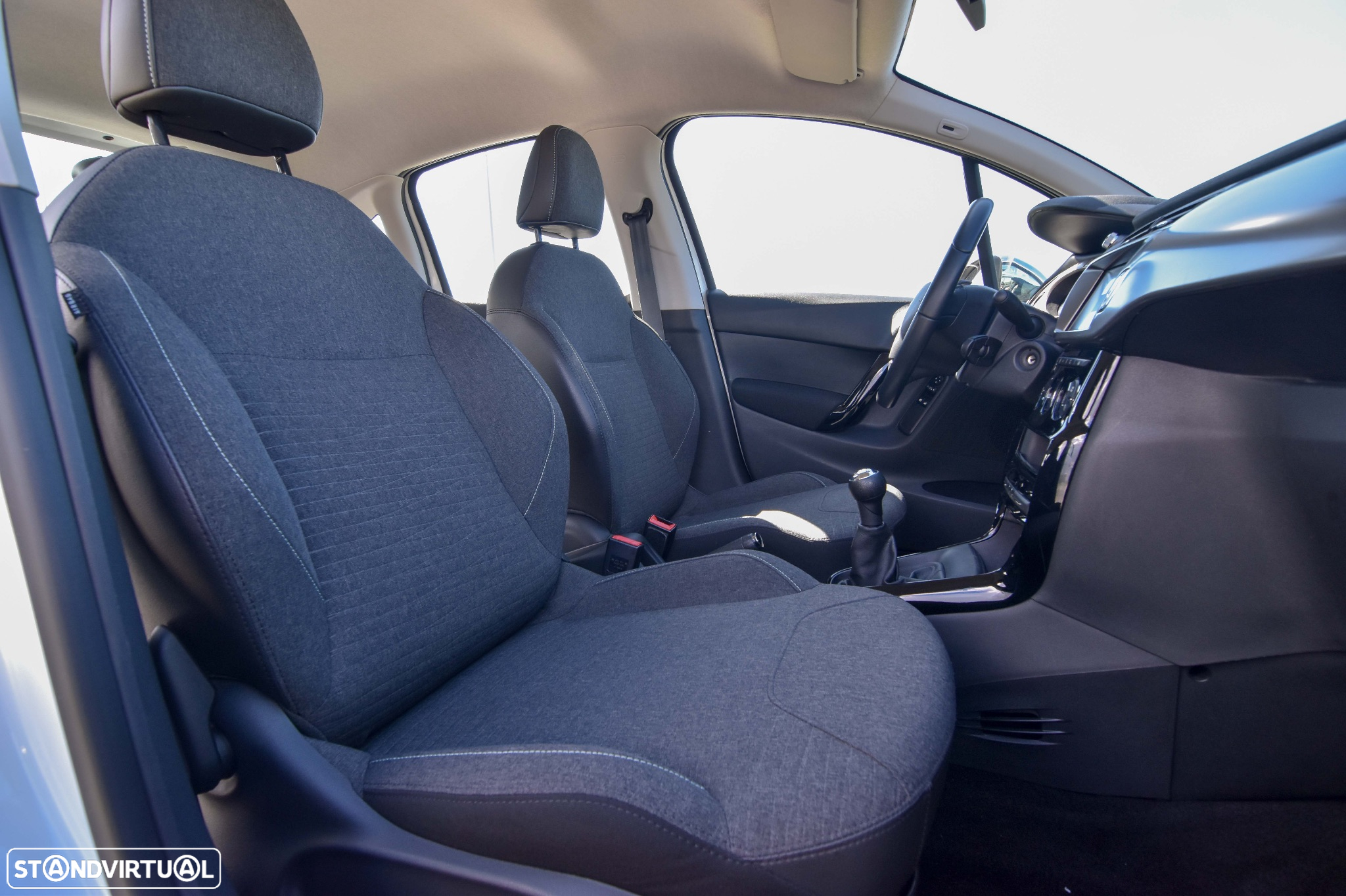 Citroën C3 1.0 PureTech Confort - 12