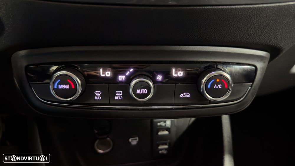 Opel Crossland X 1.2 S&S Design Line - 27