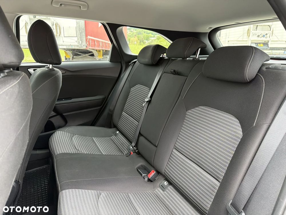 Kia Ceed 1.5 T-GDI M DCT - 17