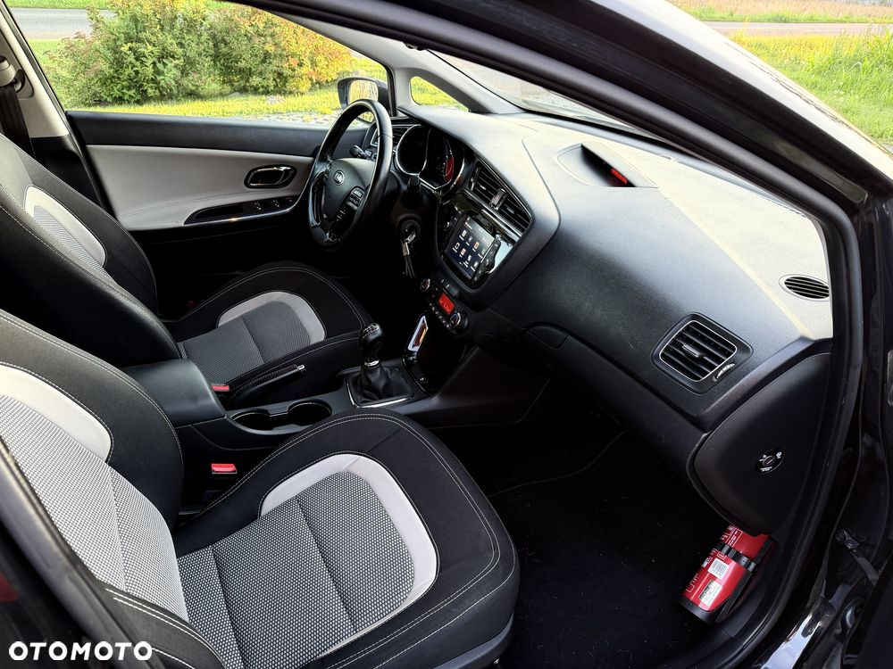 Kia Ceed - 5