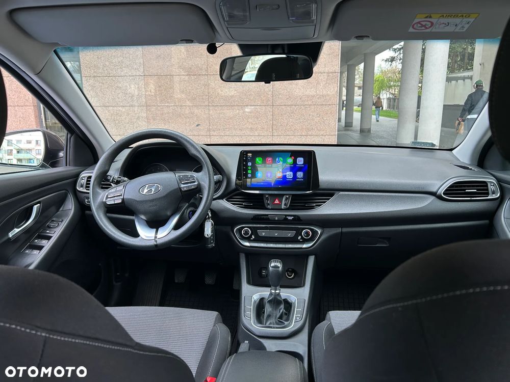 Hyundai i30 1.4 Classic + - 10