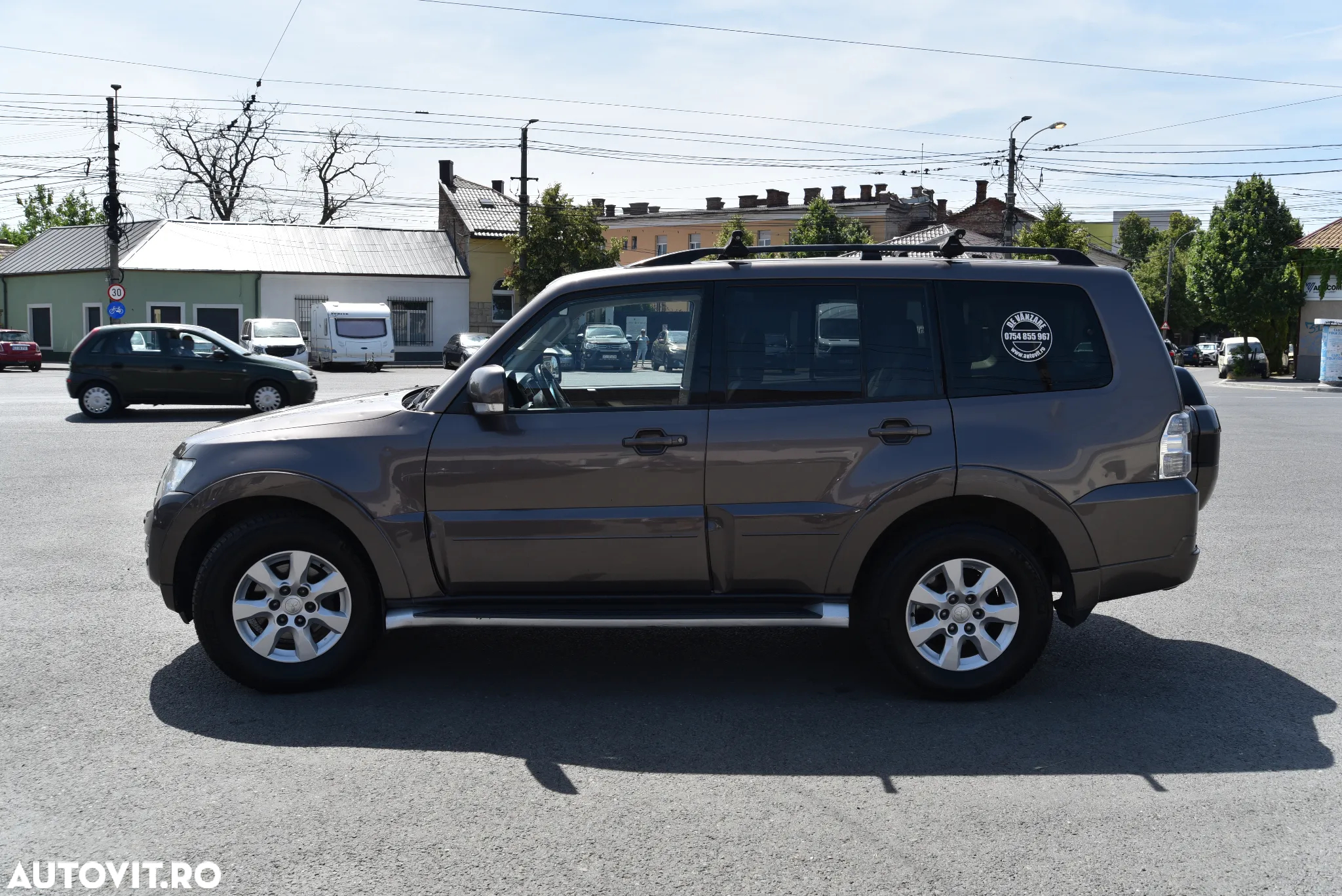 Mitsubishi Pajero - 7