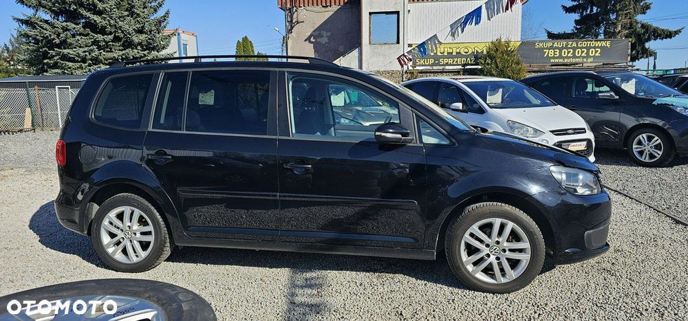 Volkswagen Touran - 8