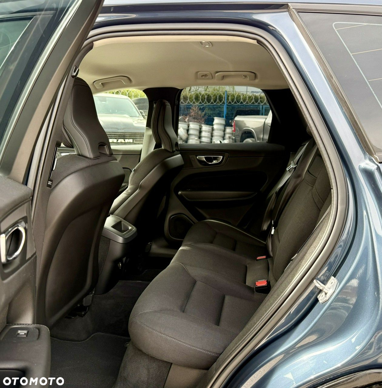 Volvo XC 60 D4 AWD Momentum Pro - 10