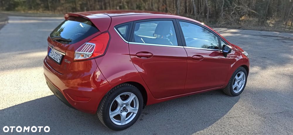 Ford Fiesta 1.0 EcoBoost Powershift Titanium - 4