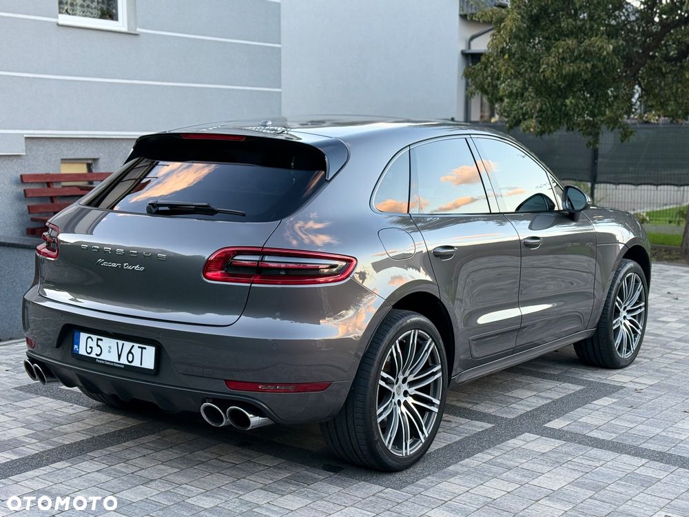 Porsche Macan Turbo PDK - 10