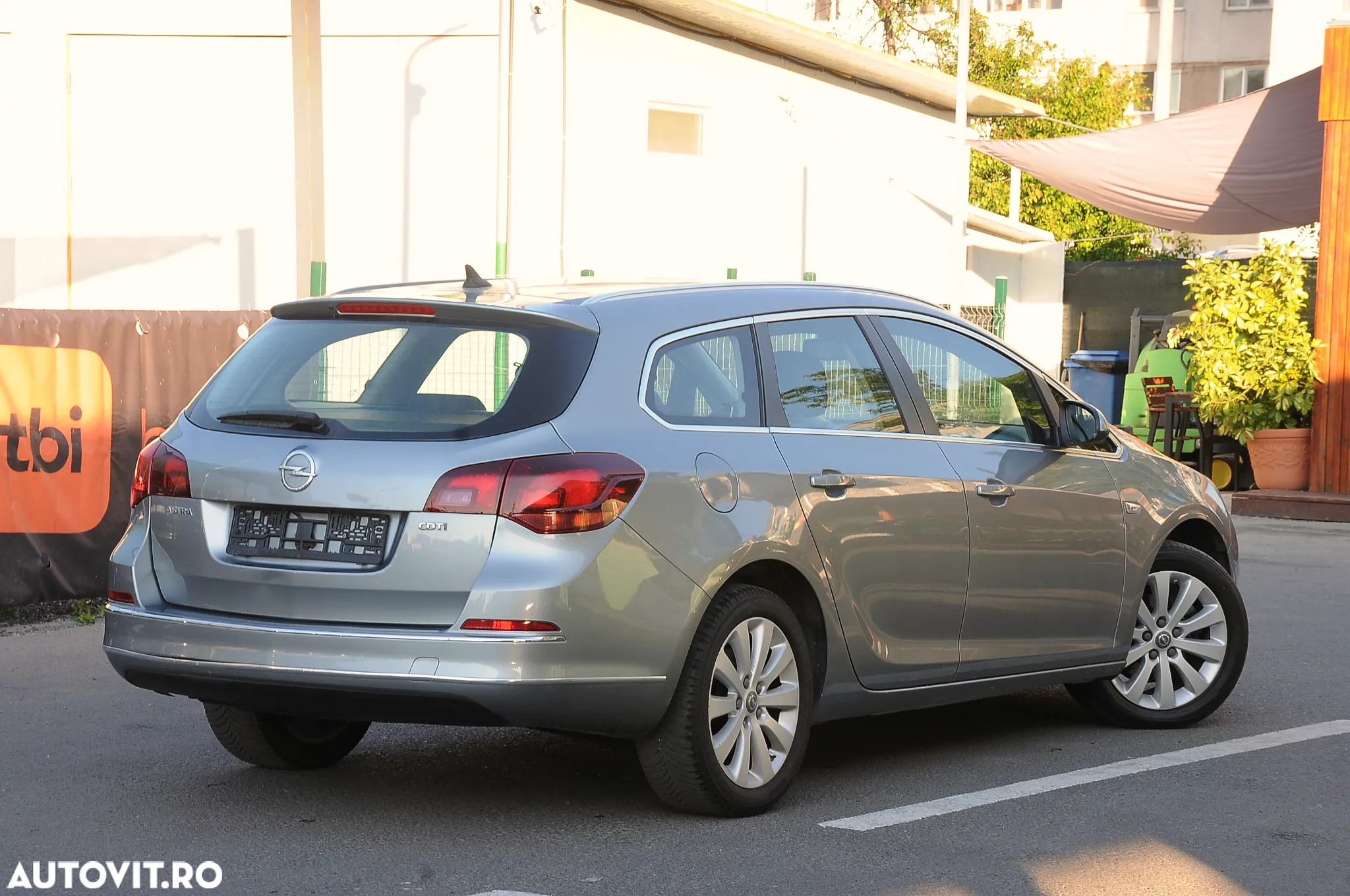 Opel Astra 1.6 CDTI DPF ecoFLEX Sports TourerStart/Stop Edition - 4