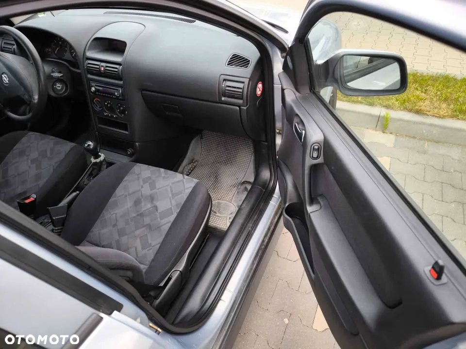 Opel Astra - 9