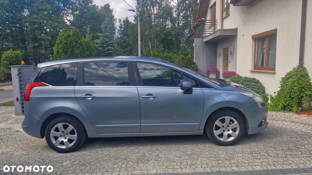 Peugeot 5008 - 6