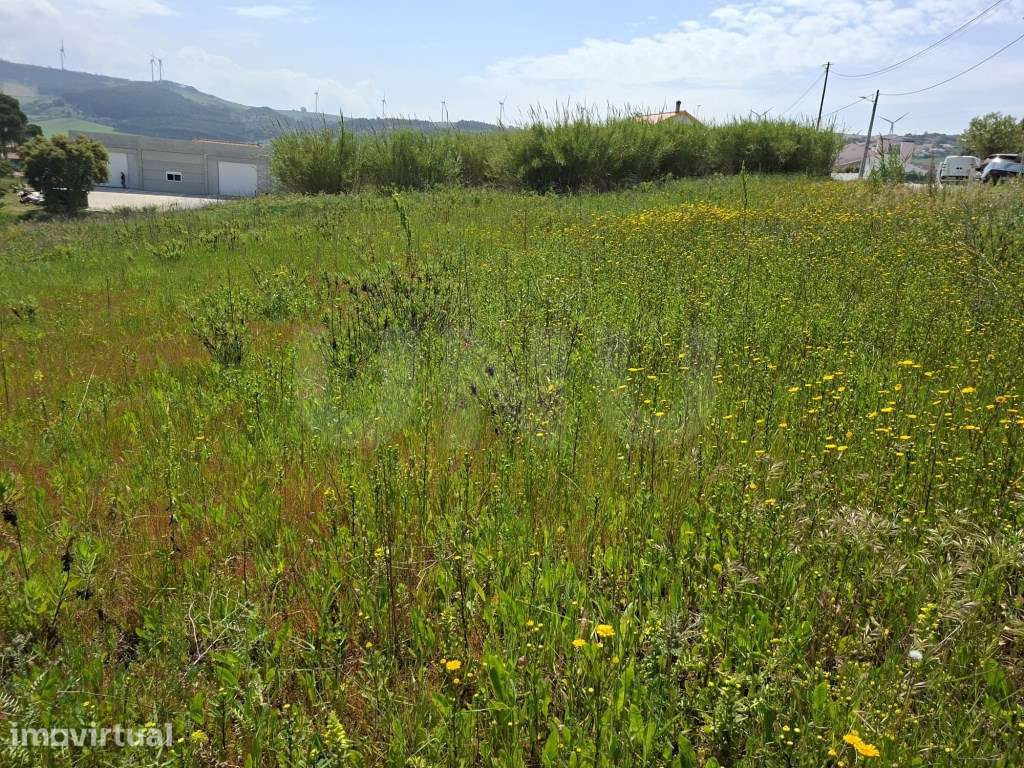 Terreno com 2.948m² para venda em Runa - Grande imagem: 5/7