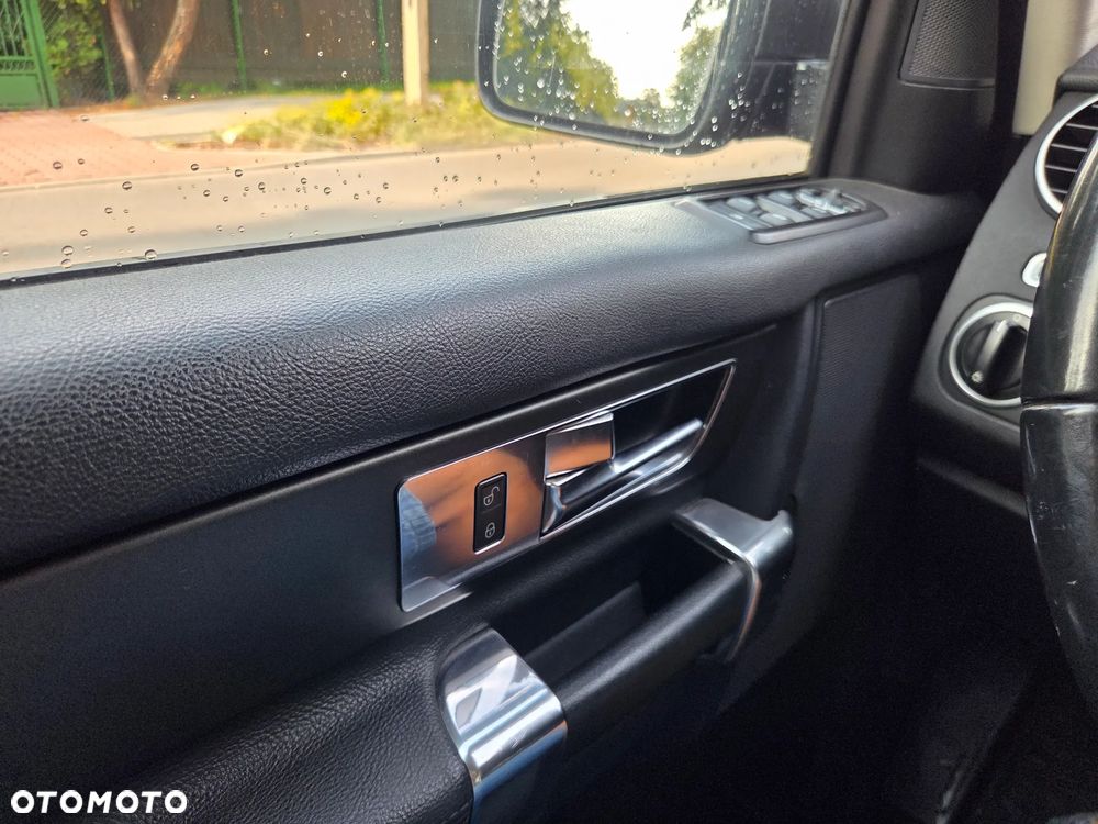 Land Rover Discovery TD V6 SE - 23