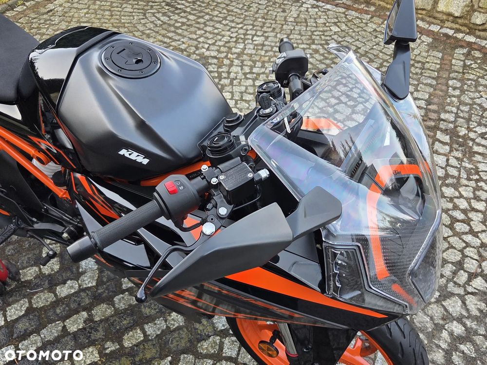 KTM RC 125 - 36