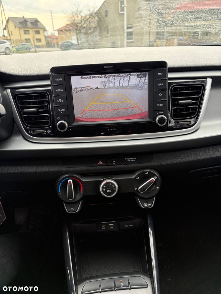 Kia Rio 1.2 L - 13