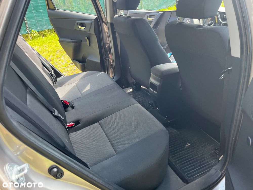 Toyota Auris 1.6 Active - 26